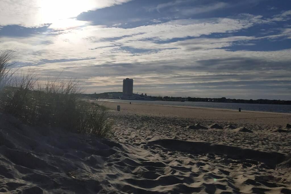 Traveloge mit SCHWIMMBAD und SAUNA Lübeck Eksteriør bilde