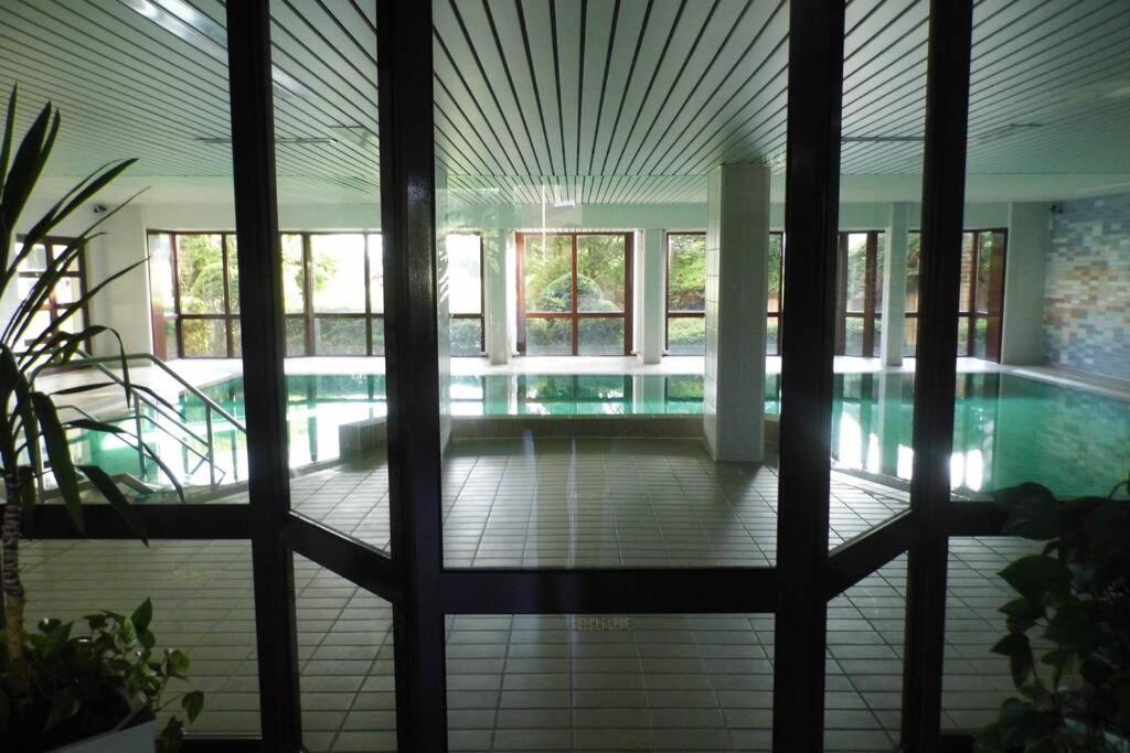 Traveloge mit SCHWIMMBAD und SAUNA Lübeck Eksteriør bilde