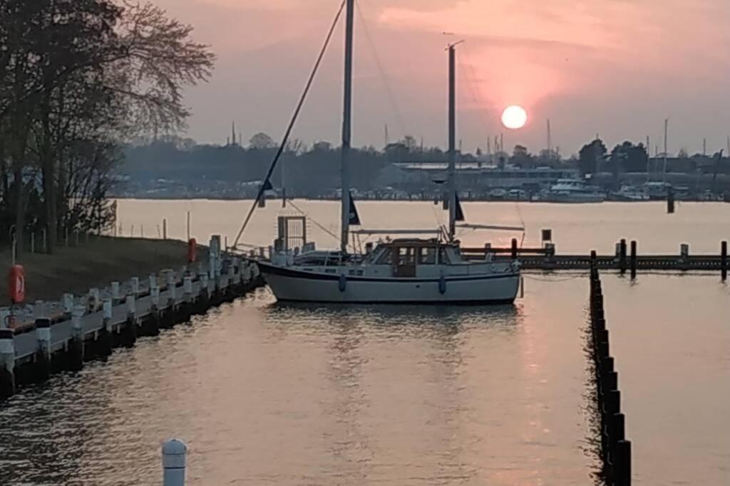 Traveloge mit SCHWIMMBAD und SAUNA Lübeck Eksteriør bilde